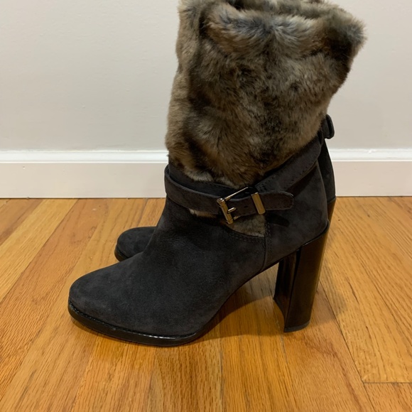 Stuart Weitzman Furstup Slate Grey suede Booties 9 Faux fur pull in buckle Heel - Picture 12 of 16